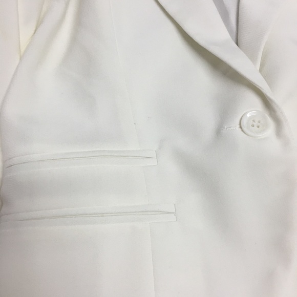 ๐ฟ Forever 21 white blazer - Picture 5 of 7